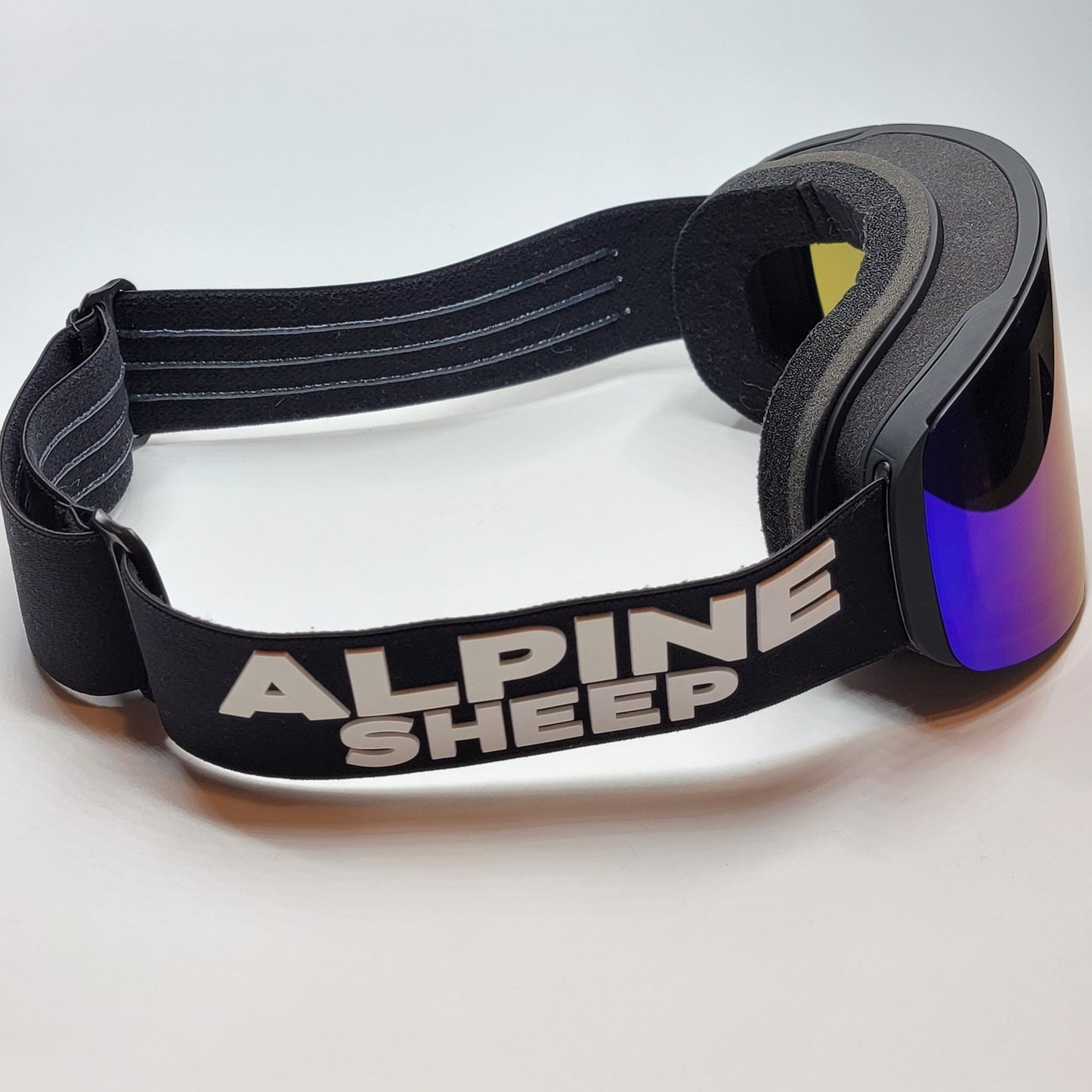 Ski and Snowboard Goggles + Two Magnetic Lenses