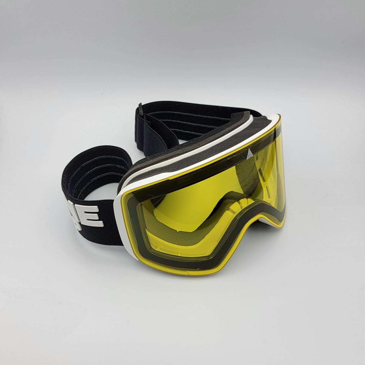 Ski and Snowboard Goggles + Two Magnetic Lenses