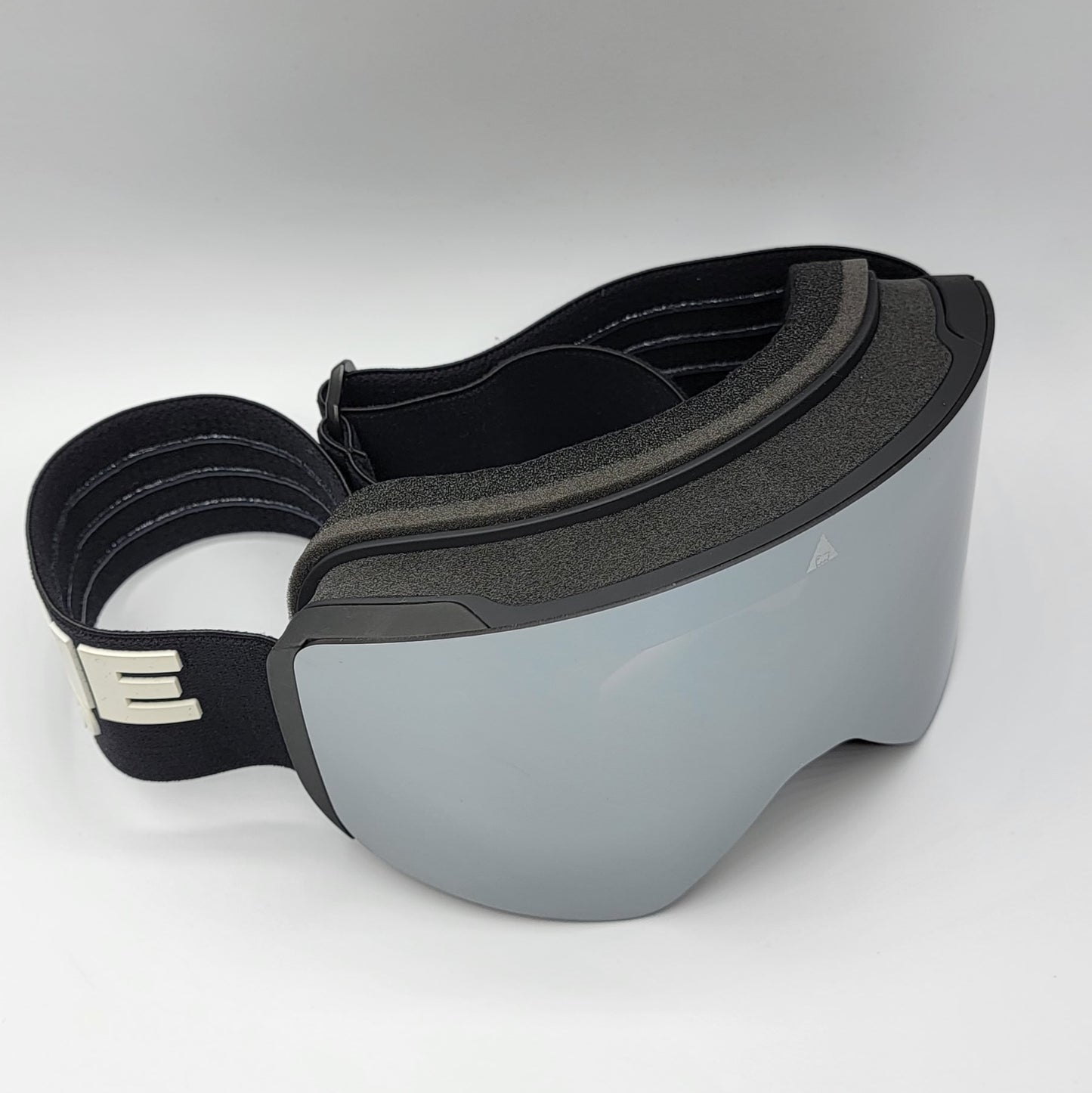 Ski and Snowboard Goggles + Two Magnetic Lenses