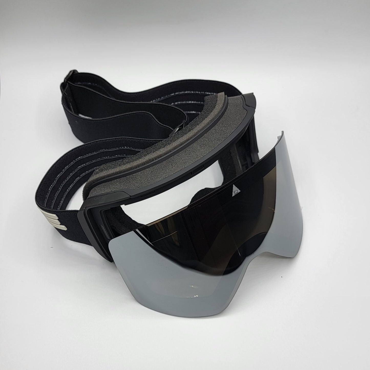 Ski and Snowboard Goggles + Two Magnetic Lenses