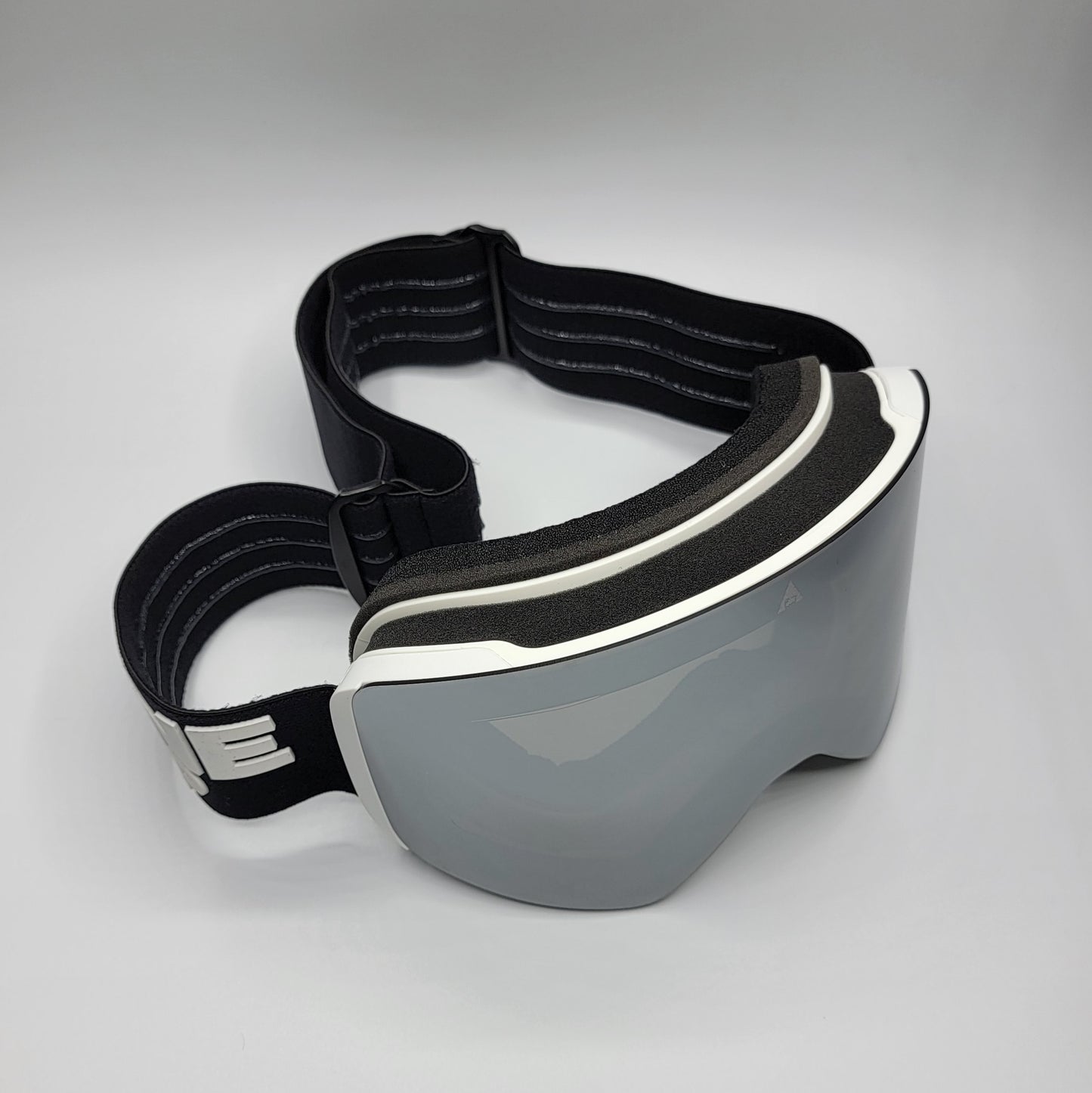 Ski and Snowboard Goggles + Two Magnetic Lenses