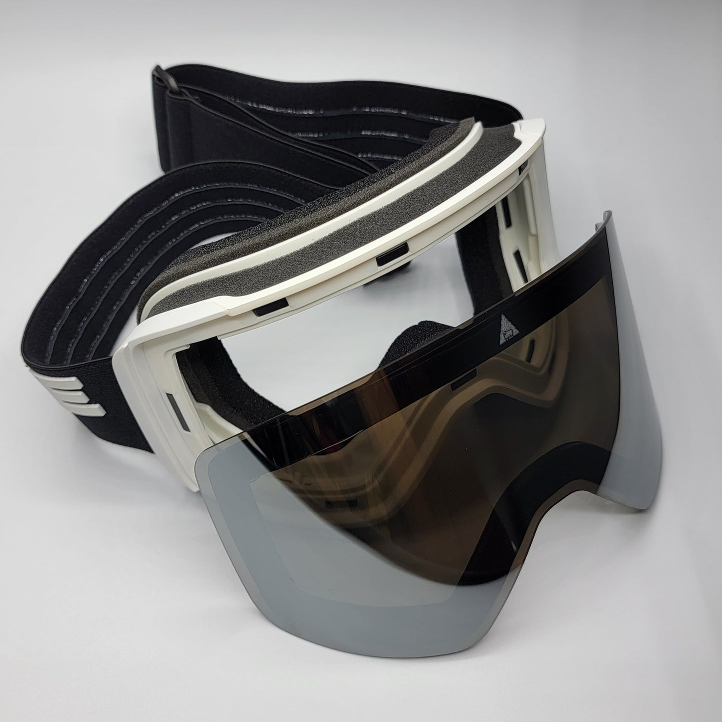 Ski and Snowboard Goggles + Two Magnetic Lenses