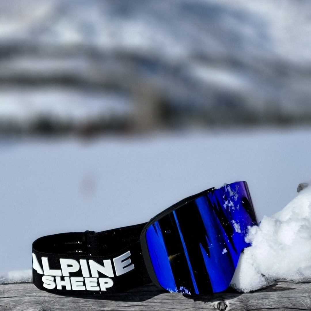 Ski and Snowboard Goggles + Two Magnetic Lenses