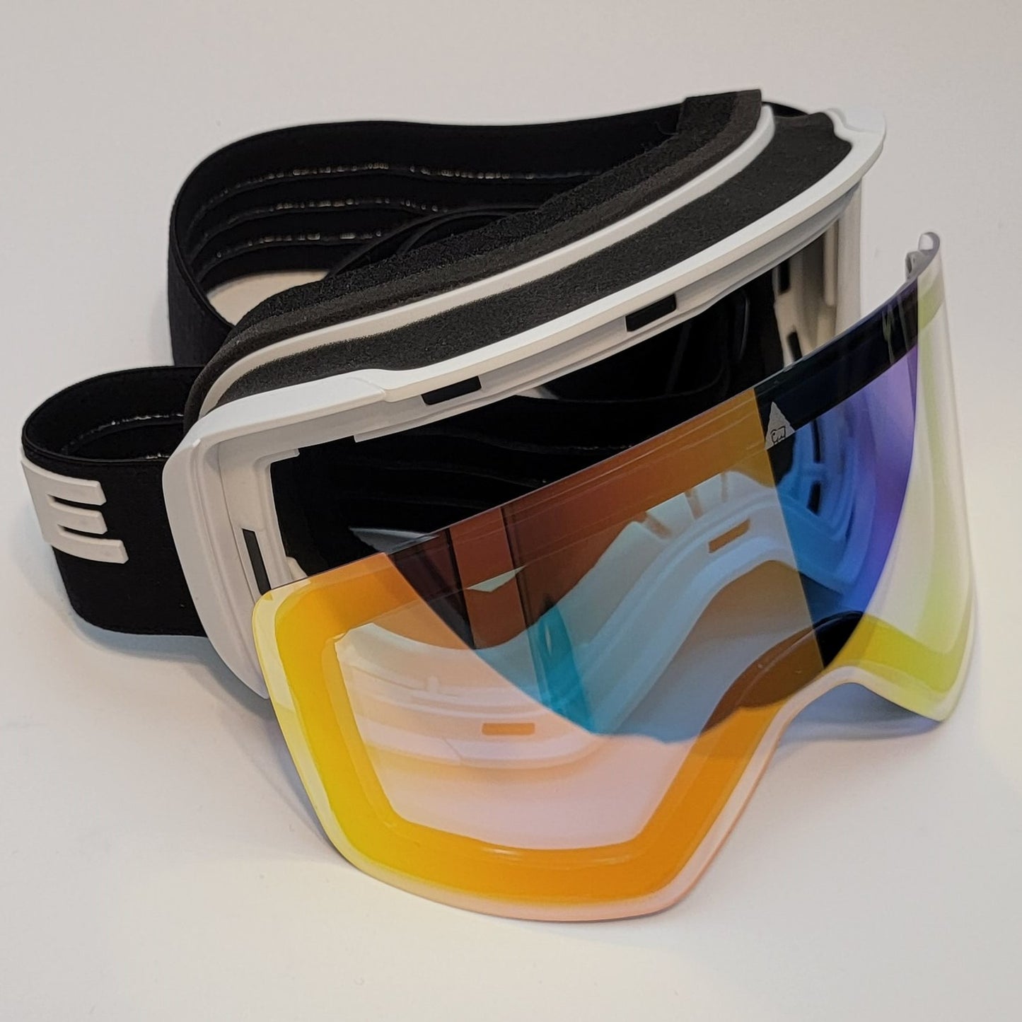 Ski and Snowboard Goggles + Two Magnetic Lenses